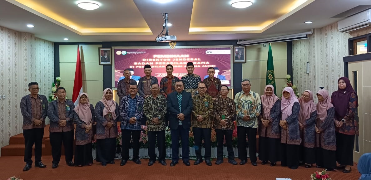 Dirjen Badilag Lakukan Pembinaan di PTA Jambi Tekankan Integritas dan Optimalisasi Layanan E Court di Pengadilan 1