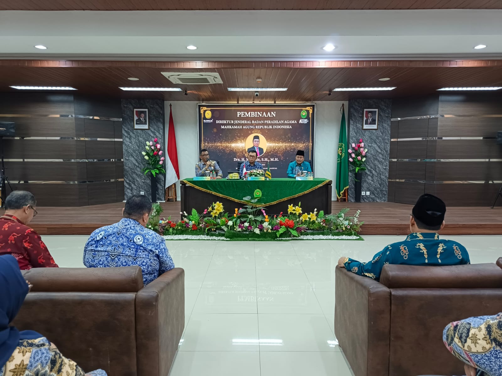 Dirjen Badilag Tekankan Integritas Berkelanjutan dan Apresiasi Capaian PA Bandung hal 1