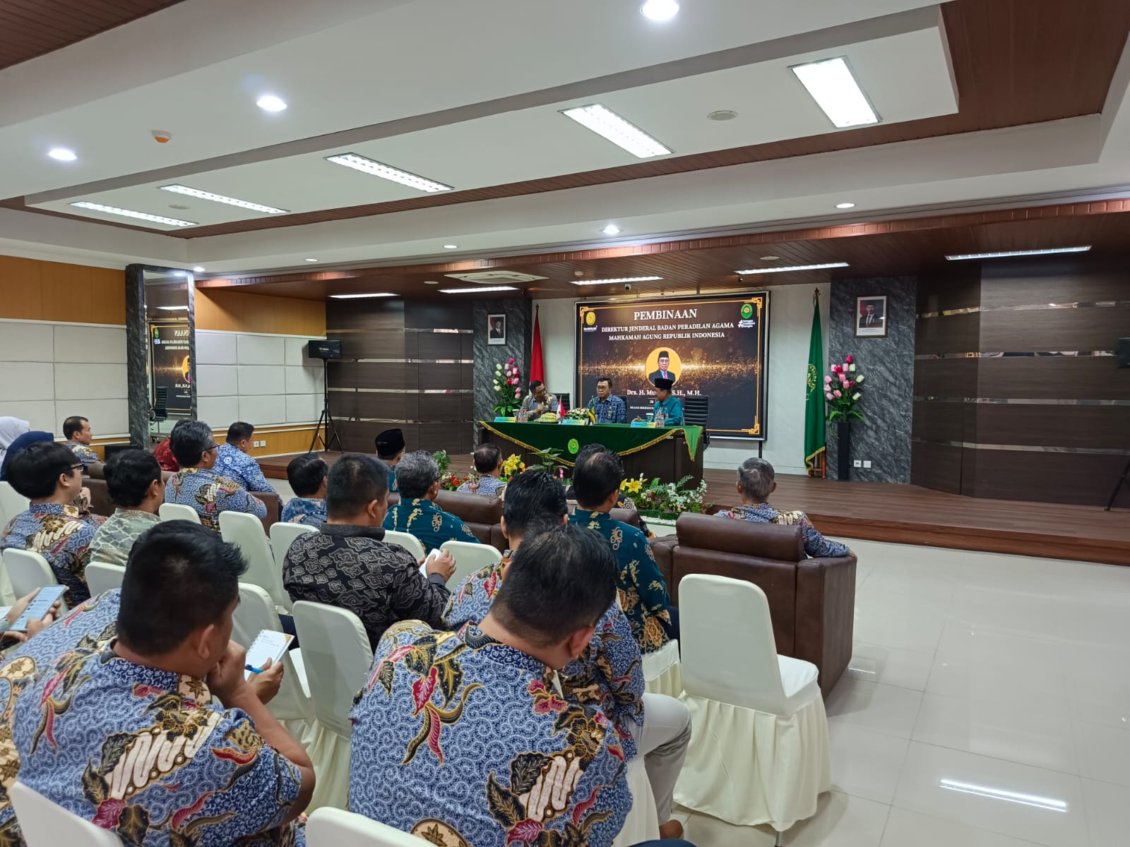 Dirjen Badilag Tekankan Integritas Berkelanjutan dan Apresiasi Capaian PA Bandung hal 2