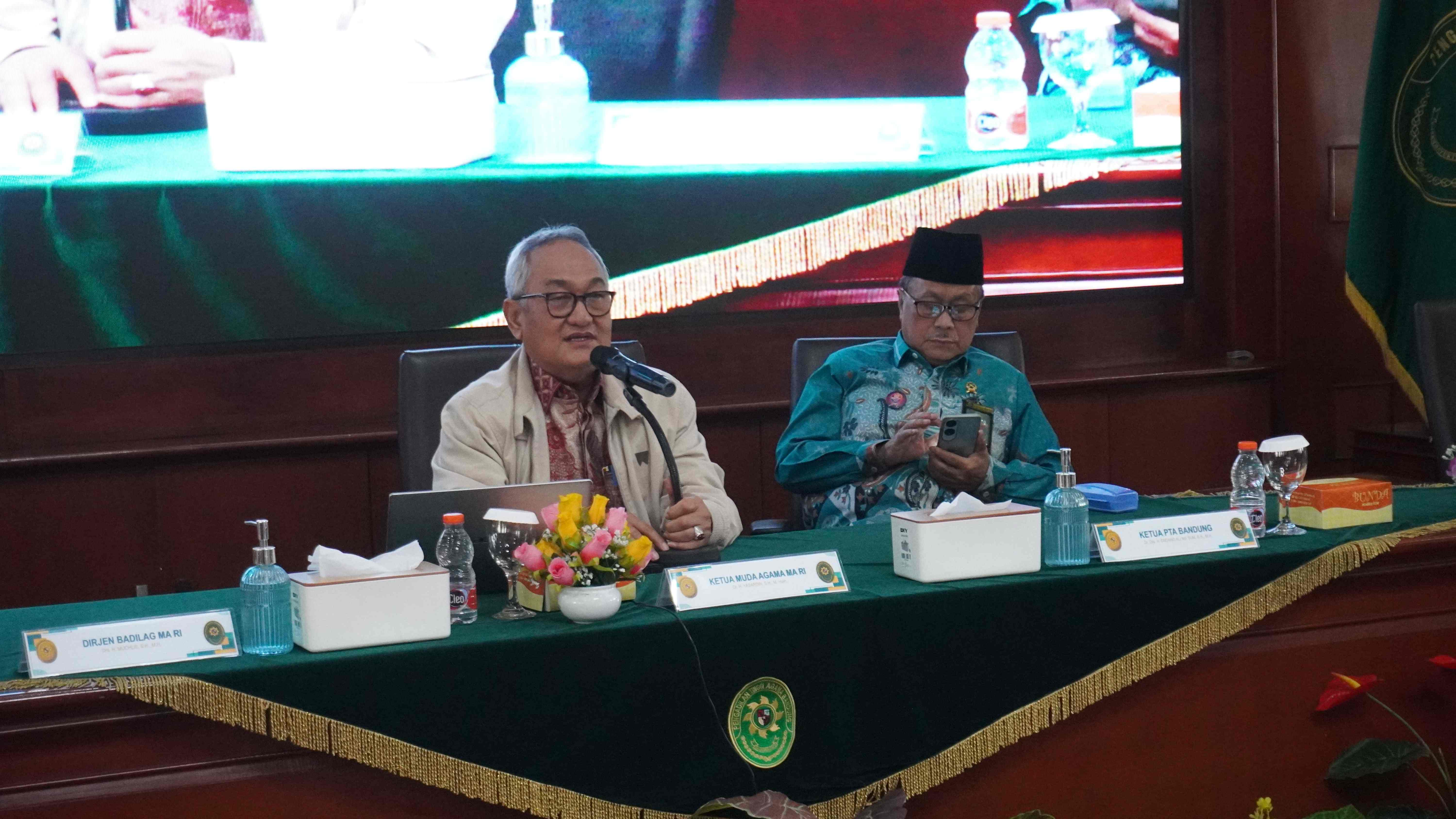 Ditjen Badilag dan Ketua Muda Agama MA RI Genjot Integritas dan Kualitas SDM Peradilan Agama di Jawa Barat 2