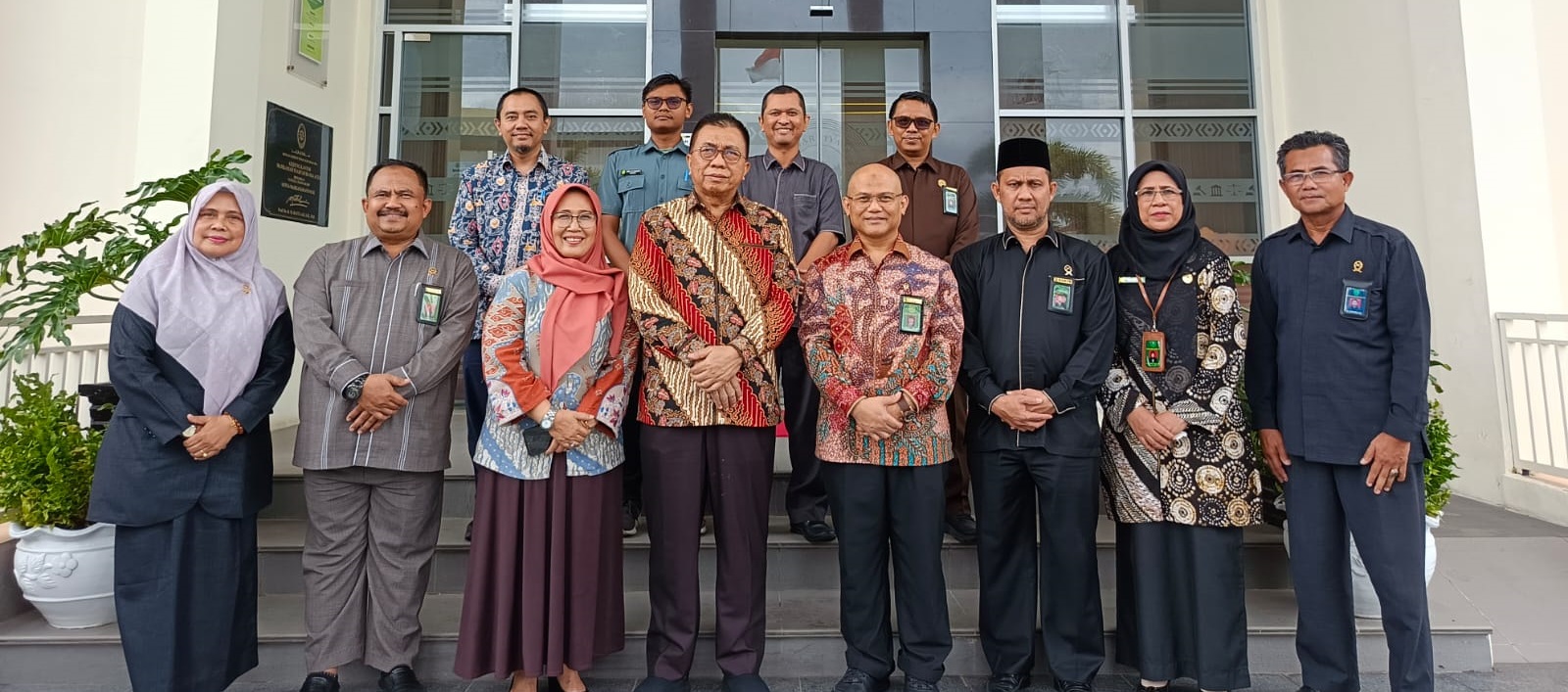 Layanan di Mahkamah Syariyyah Banda Aceh hal 1